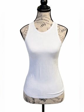 NWT Wilson Fieldhouse Tank Lite White Size Small Athletic Workout Top